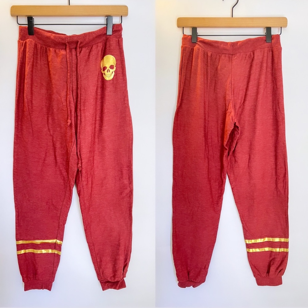 Chaser Maroon Heathered Gold Skull Metallic Detail Joggers M